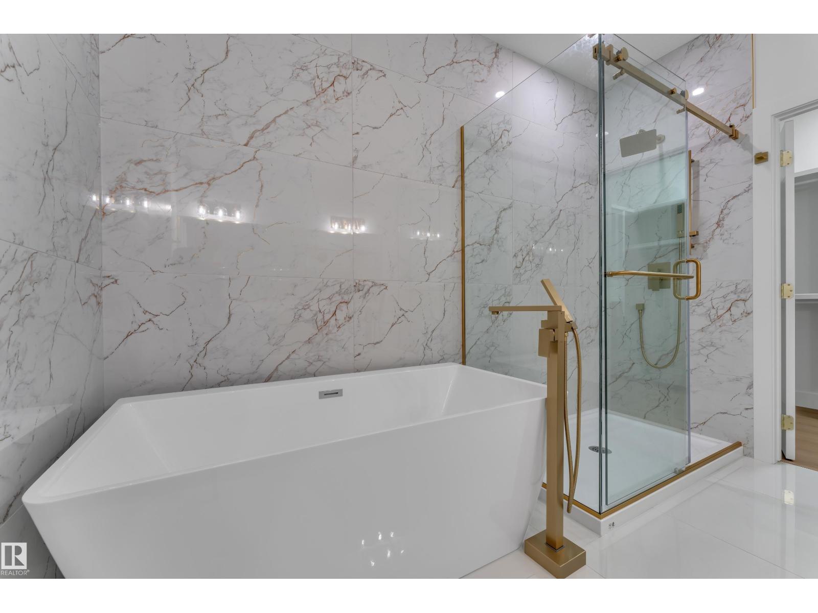 3005 7A Avenue SW - 40
