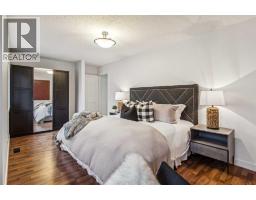 1110 14 Avenue SW - photo 26