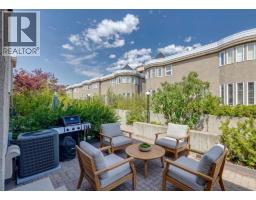 1110 14 Avenue SW - photo 33