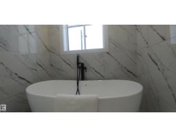 8903 Mayday Wy Sw, Edmonton, AB T6X3E6 Photo 12