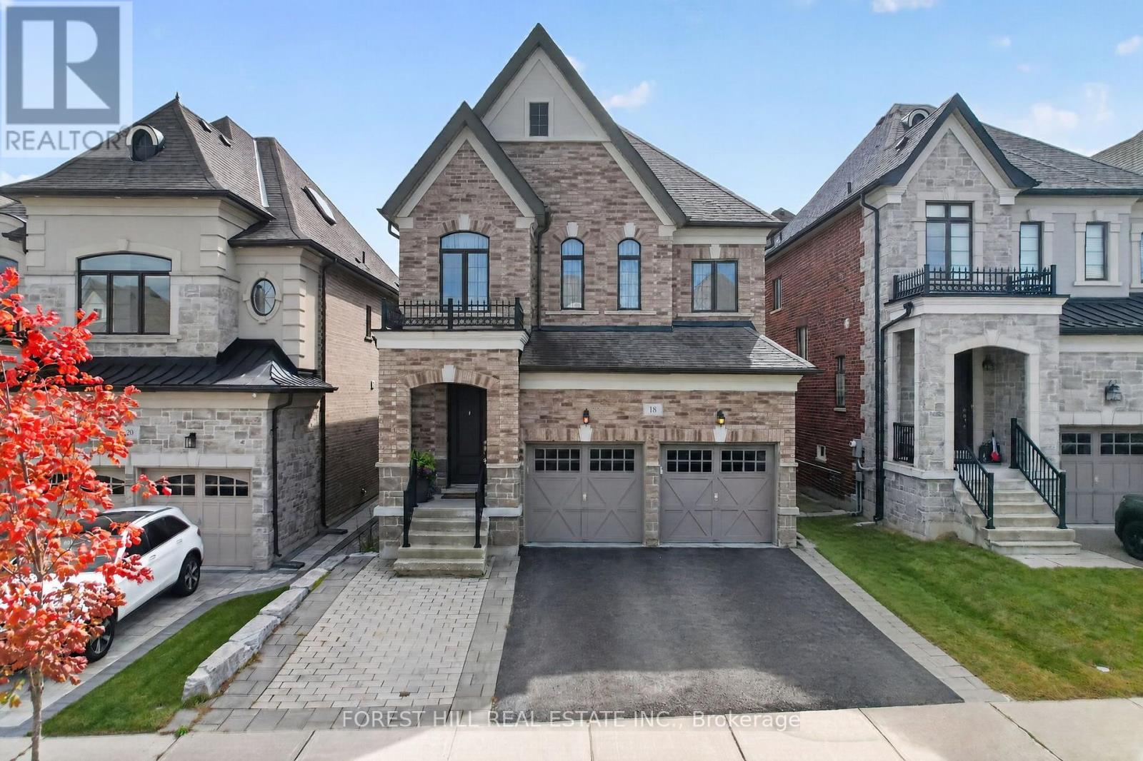 18 HACKWOOD CRESCENT, Aurora (Aurora Grove)