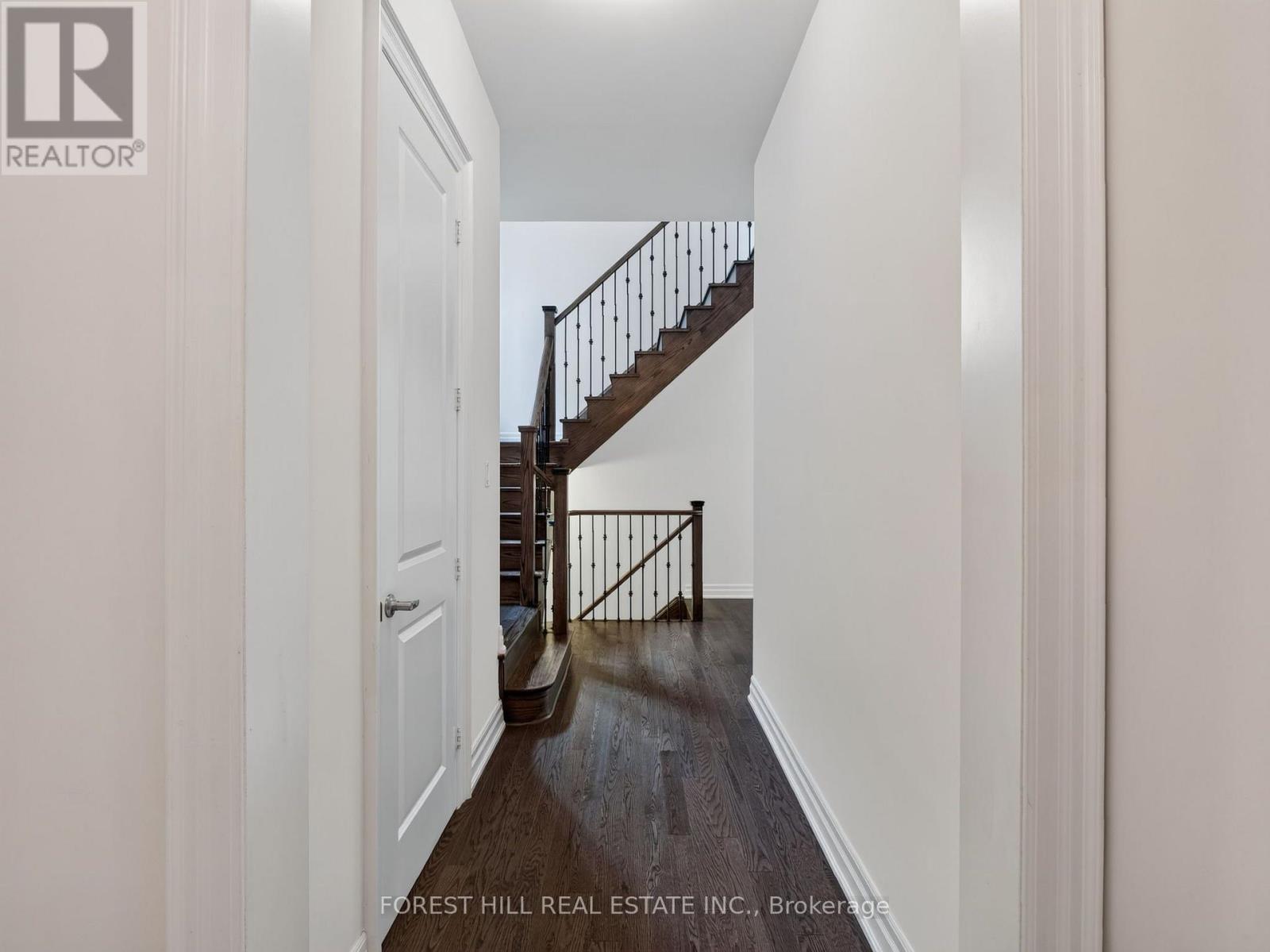 18 HACKWOOD CRESCENT, Aurora (Aurora Grove) — photo 11