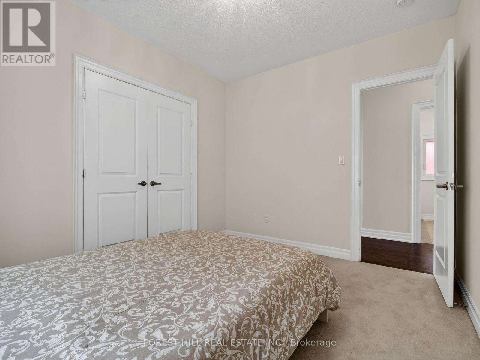 18 HACKWOOD CRESCENT - 34