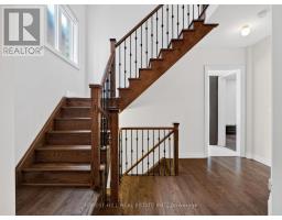 18 Hackwood Crescent, Aurora, ON L4G0V1 Photo 12