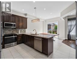 18 Hackwood Crescent, Aurora, ON L4G0V1 Photo 13