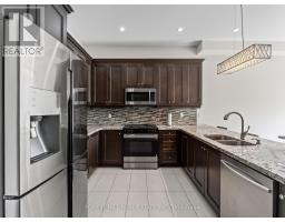 18 Hackwood Crescent, Aurora, ON L4G0V1 Photo 14