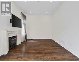 18 Hackwood Crescent, Aurora, ON L4G0V1 Photo 19