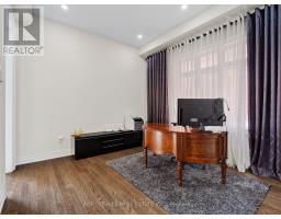 18 Hackwood Crescent, Aurora, ON L4G0V1 Photo 23