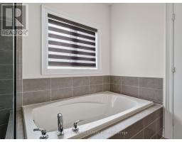18 Hackwood Crescent, Aurora, ON L4G0V1 Photo 32