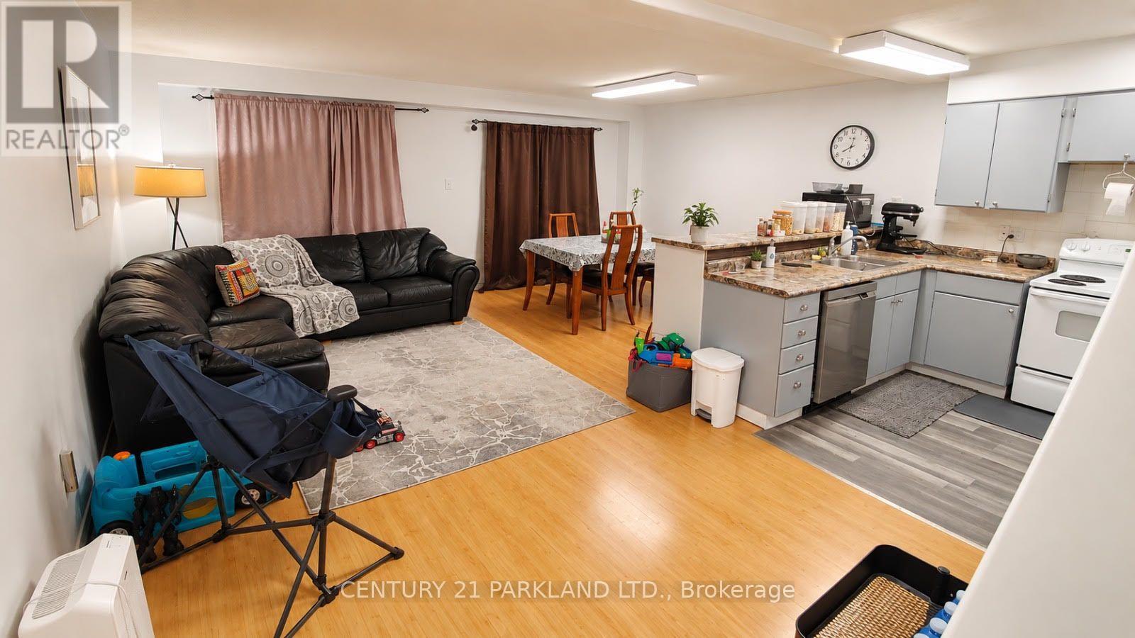 67 MELINDA CRESCENT - 6