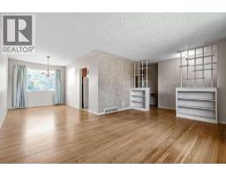 Bedroom - 1015 Mackid Road Ne, Calgary, AB T2E6A8 Photo 7