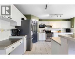 Bedroom - 117 Lakeview Shores, Chestermere, AB T1X1H1 Photo 13