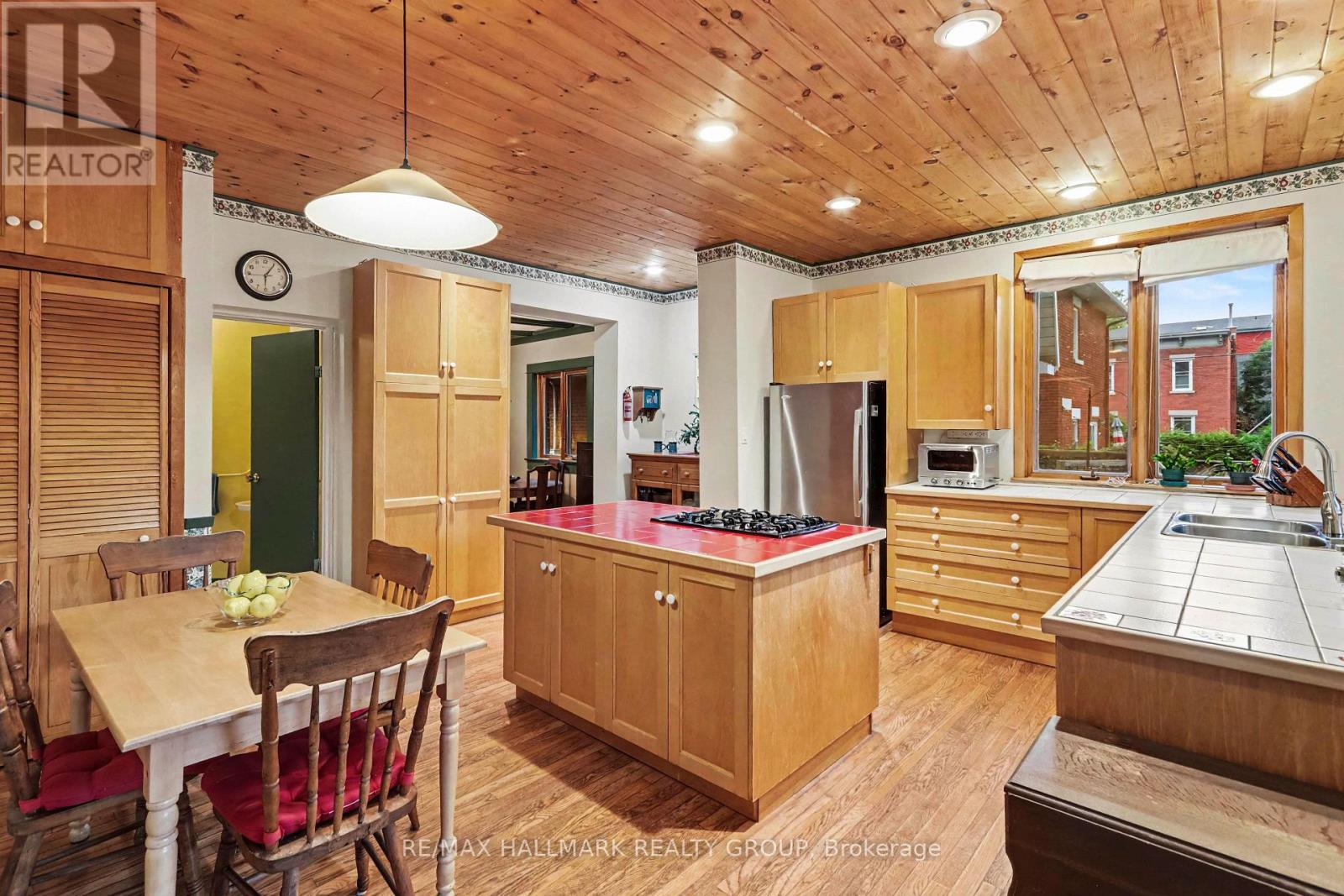 120 HOPEWELL AVENUE - Image 12