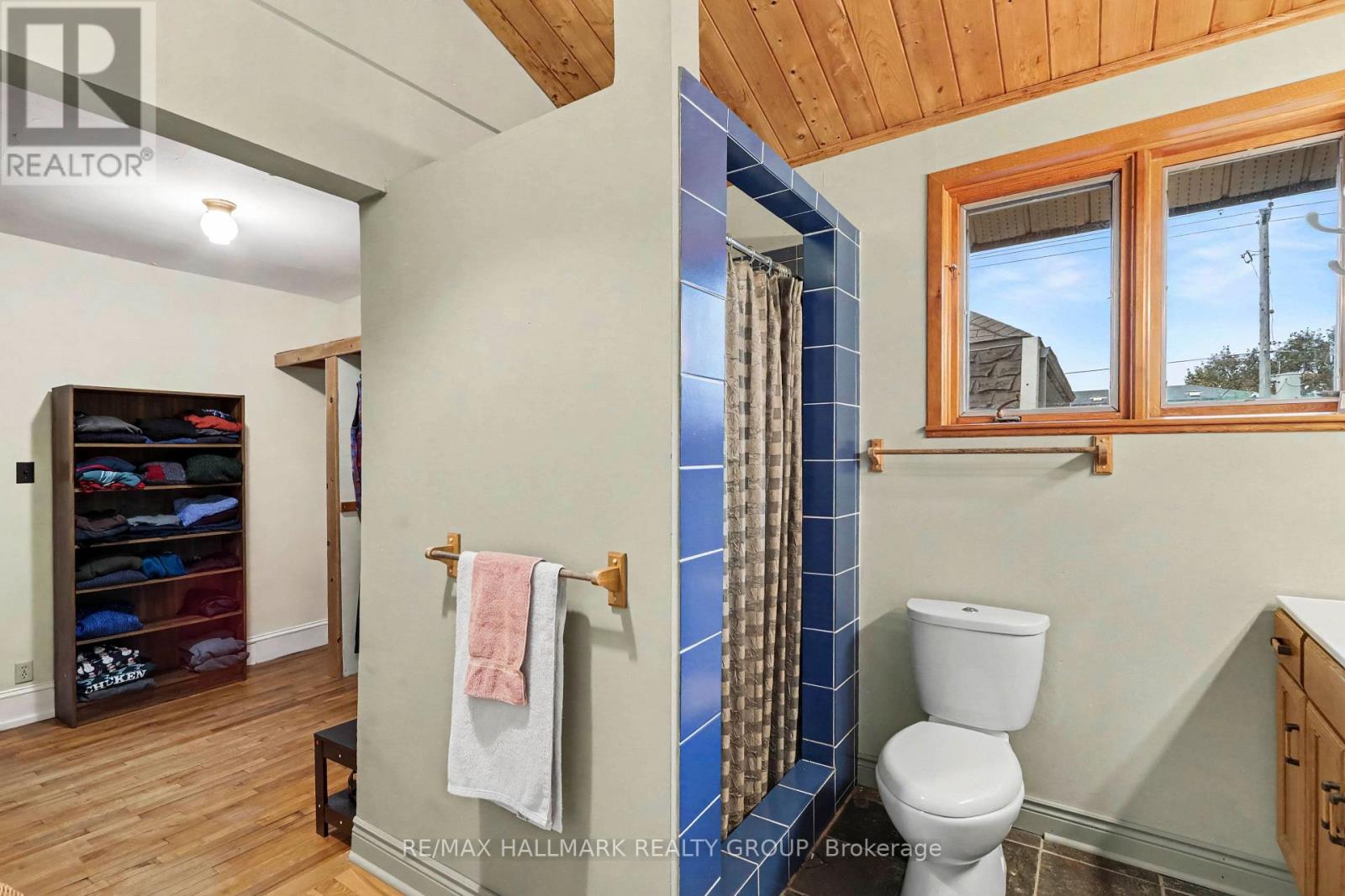 120 HOPEWELL AVENUE - 19