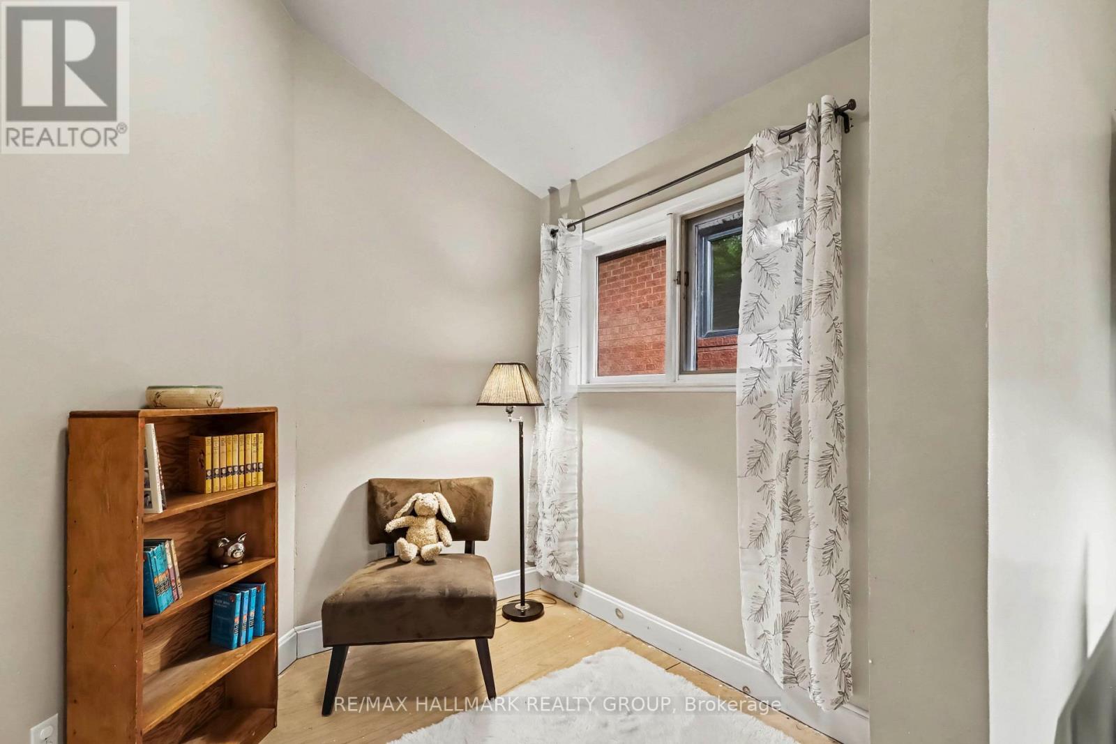 120 HOPEWELL AVENUE - 24
