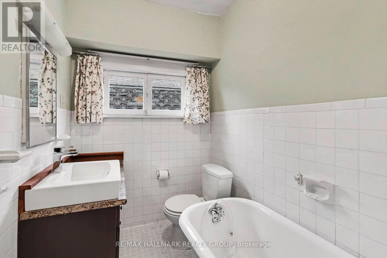 120 HOPEWELL AVENUE - Image 25