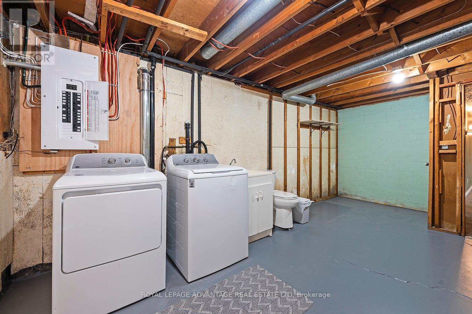 10 ROBERT ROAD - Image 36