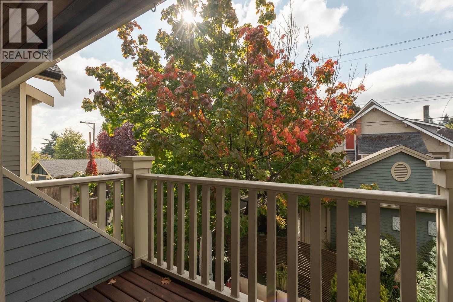 850 E 10TH AVENUE, Vancouver - Image 1