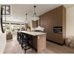 238 E 19th Street, North Vancouver, BC V7L2Z2 Photo 7