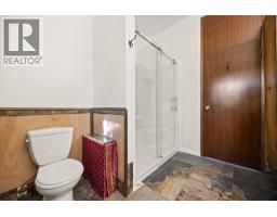 3290 Hazel Avenue, Coquitlam, BC V3E3H3 Photo 12