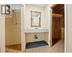3290 Hazel Avenue, Coquitlam, BC V3E3H3 Photo 24