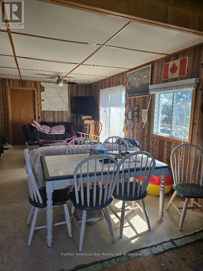 380 2 ISLAND - Image 11