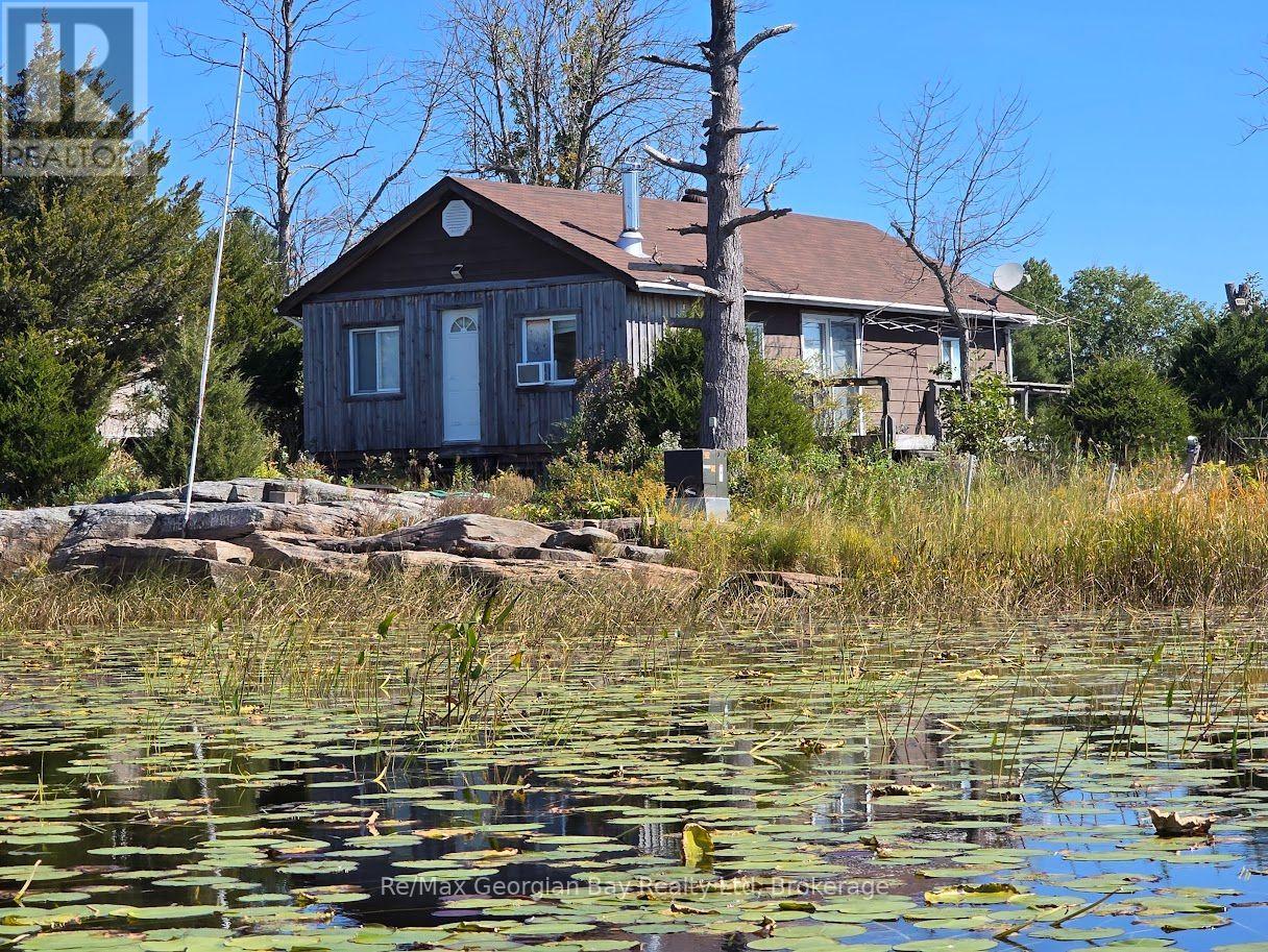 380 2 ISLAND - 2