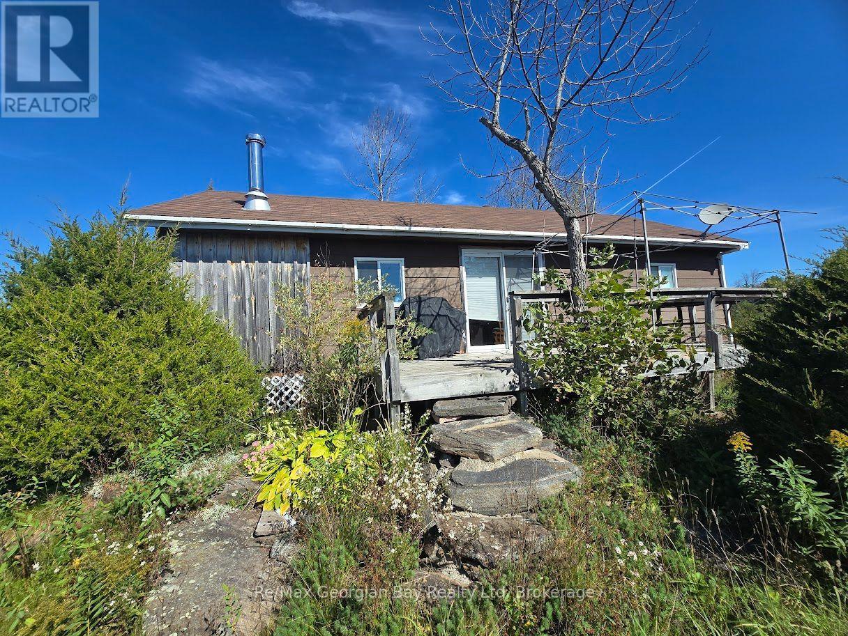 380 2 ISLAND - Image 24