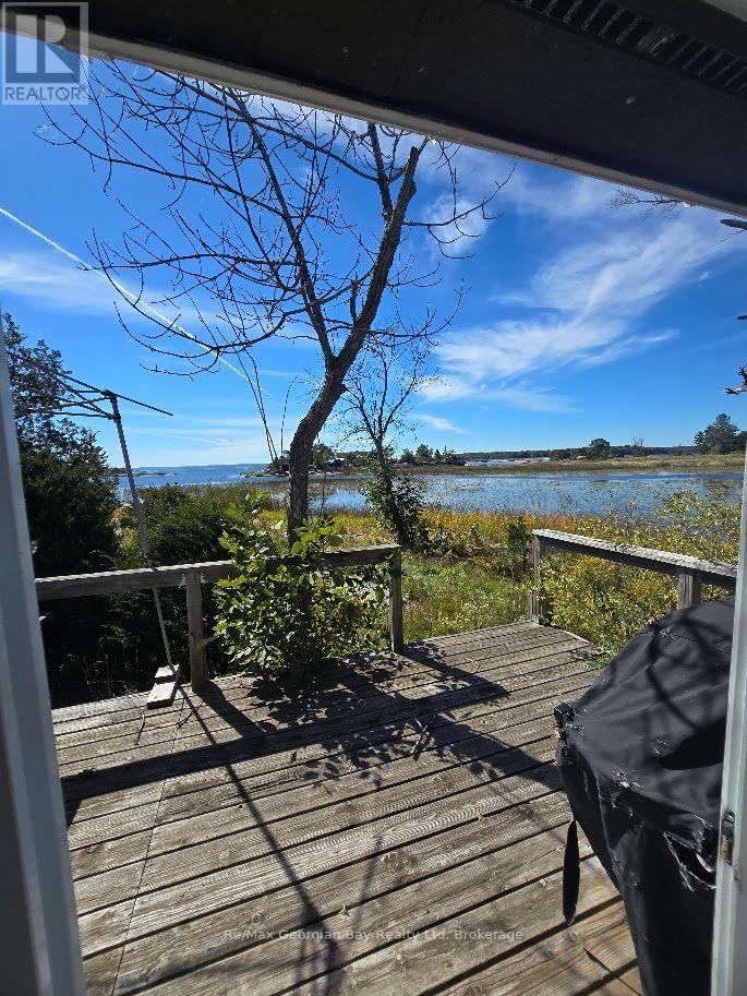 380 2 ISLAND - Image 25