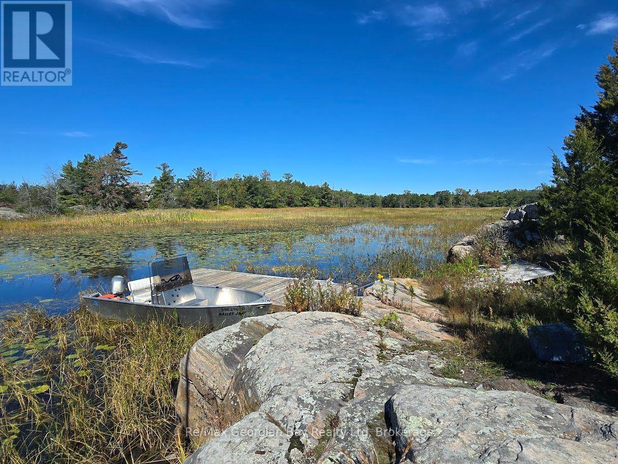 380 2 ISLAND - Image 28