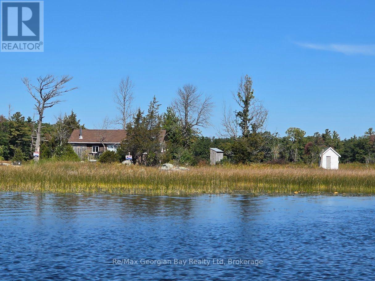 380 2 ISLAND - 5