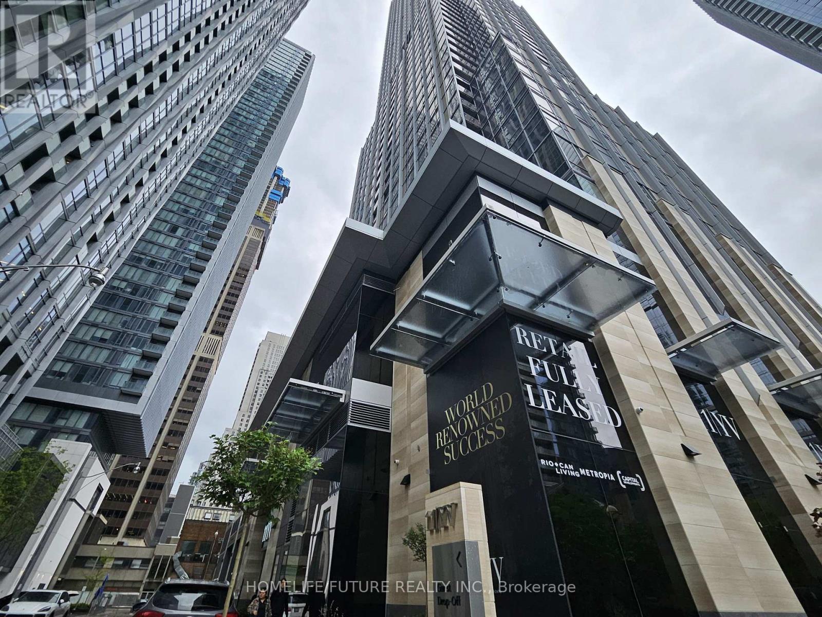 6105 - 11 YORKVILLE AVENUE, Toronto (Annex) — photo 6