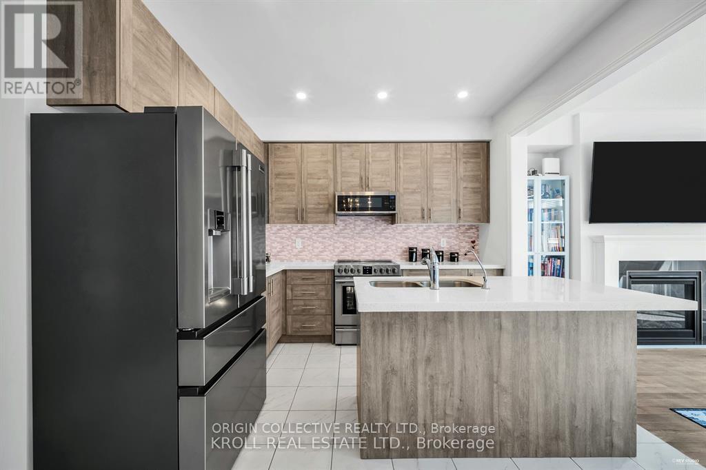 26 FREDERICK TAYLOR WAY - 12