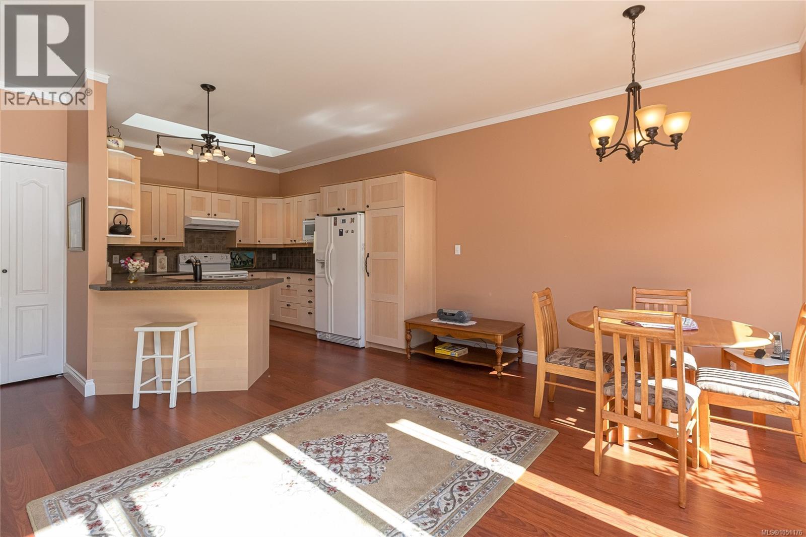 #13 4318 Emily Carr Dr - Image 13