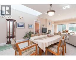 13 4318 Emily Carr Dr, Saanich, BC V8X5E7 Photo 11