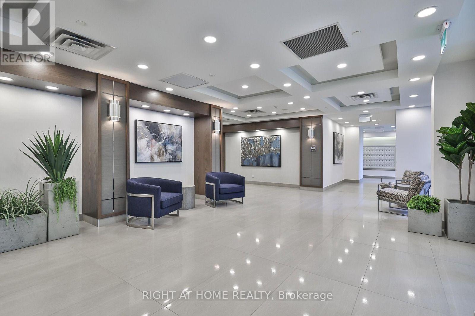 2402 - 3 MICHAEL POWER PLACE, Toronto (Islington-City Centre West) — photo 3