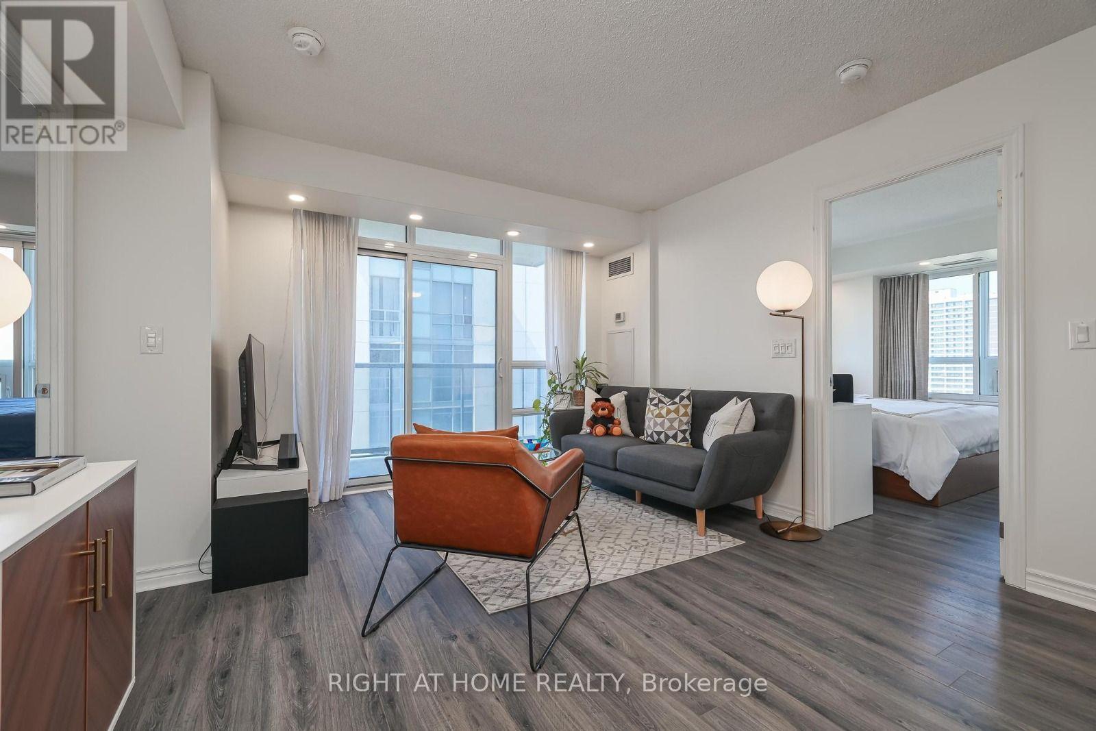 2402 - 3 MICHAEL POWER PLACE, Toronto (Islington-City Centre West) — photo 6
