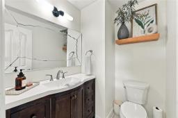 15 Scotsborough Place, Winnipeg, MB R2N1Z5 Photo 13