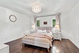15 Scotsborough Place, Winnipeg, MB R2N1Z5 Photo 15