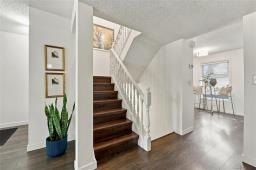 15 Scotsborough Place, Winnipeg, MB R2N1Z5 Photo 14