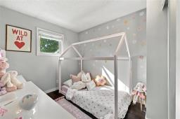 15 Scotsborough Place, Winnipeg, MB R2N1Z5 Photo 18
