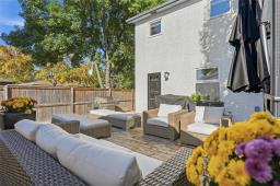15 Scotsborough Place, Winnipeg, MB R2N1Z5 Photo 27