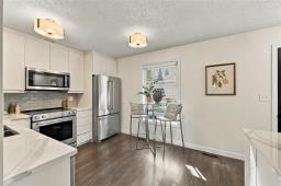 15 Scotsborough Place, Winnipeg, MB R2N1Z5 Photo 8