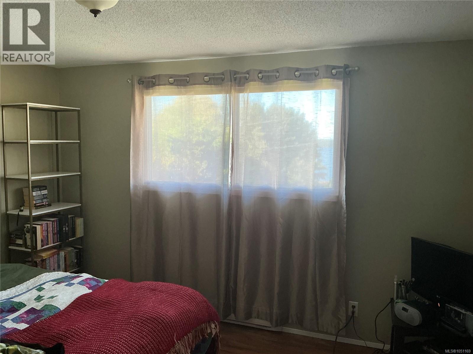131 Cedar St - 9