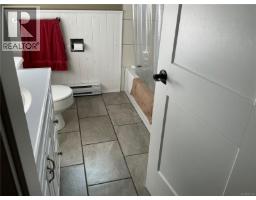 131 Cedar St, Alert Bay, BC V0N0C3 Photo 11