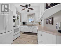 8 Ortona Crescent, Prince Edward County, ON K0K2T0 Photo 11