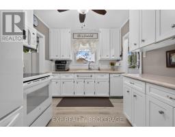 8 Ortona Crescent, Prince Edward County, ON K0K2T0 Photo 12