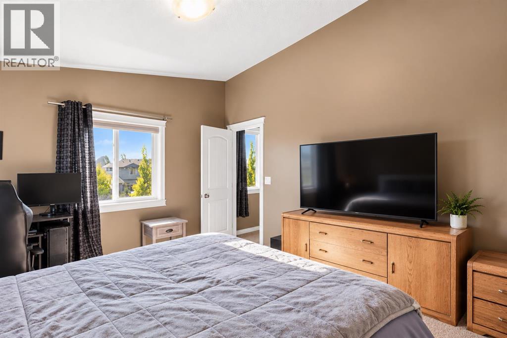 11333 83 Avenue - 8
