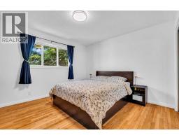 6716 37 Avenue NE - photo 12