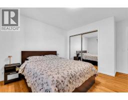6716 37 Avenue NE - photo 13